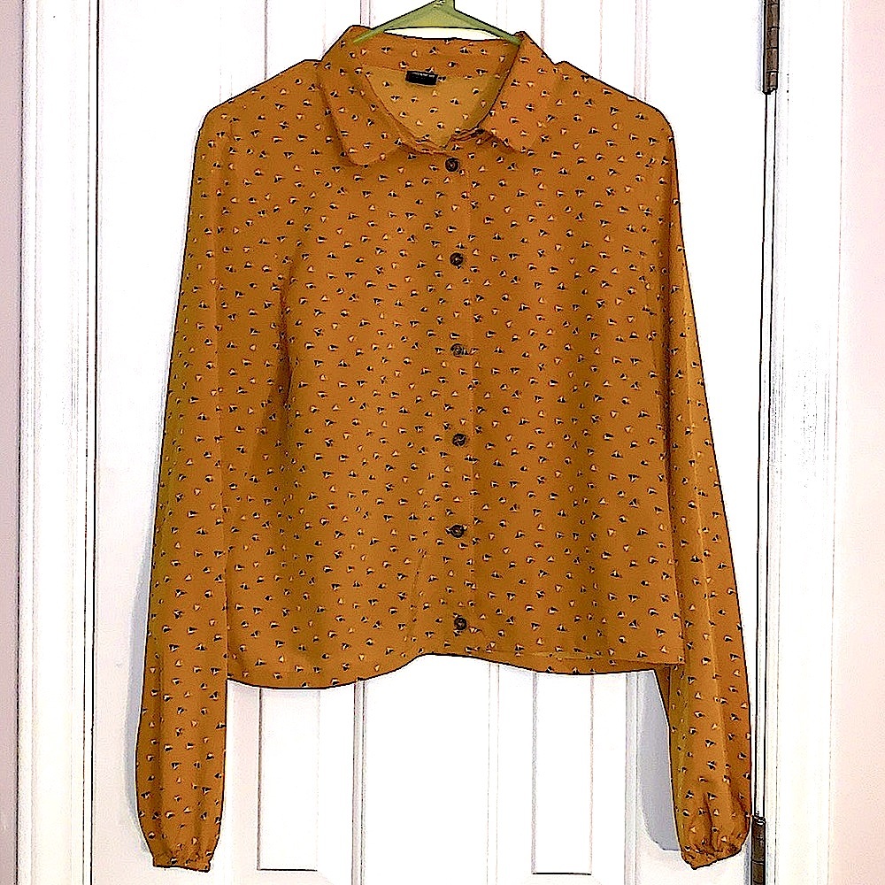 This & More mustard, color blouse with long sleeves size large